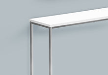 Charger l&#39;image dans la galerie, Table d&#39;Appoint - 32&quot;L / Console Blanc / Métal Argenté
