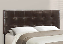 Charger l&#39;image dans la galerie, Lit, cadre, plateforme, chambre à coucher, queen size, rembourré, tissu aspect lin, pieds en bois, marron foncé, noir, contemporain, moderne.
