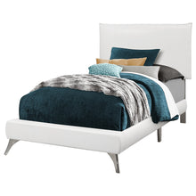 Charger l&#39;image dans la galerie, Bed, Frame, Platform, Teen, Bedroom, Upholstered, Twin Size, Leather Look, Metal Legs, White, Chrome, Contemporary, Modern
